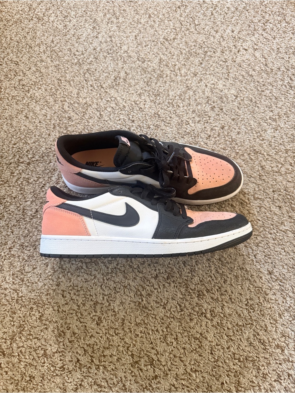 Nike Air Jordan Men's Low-Top Sneakers in Pink/Black/White